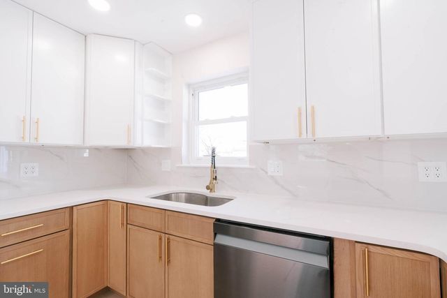 430 PARKVIEW AVE, Langhorne, PA 19047