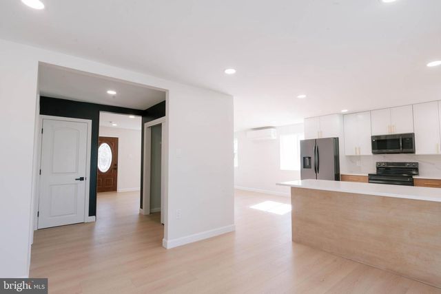 430 PARKVIEW AVE, Langhorne, PA 19047