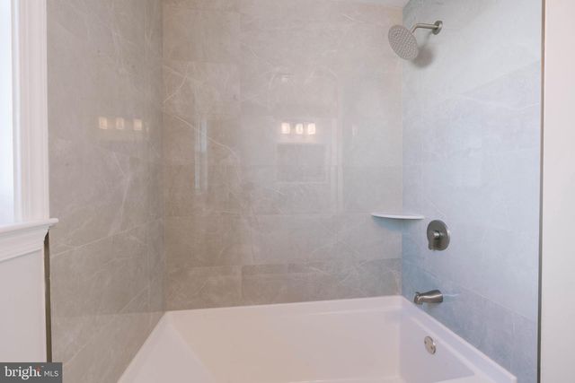 430 PARKVIEW AVE, Langhorne, PA 19047