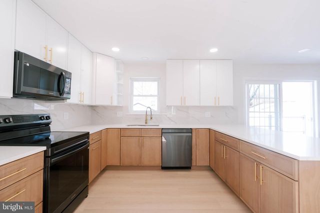 430 PARKVIEW AVE, Langhorne, PA 19047