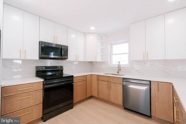 430 PARKVIEW AVE, Langhorne, PA 19047