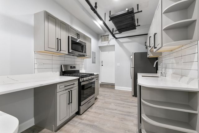 7618 N Eastlake Terrace G, Chicago, IL 60626