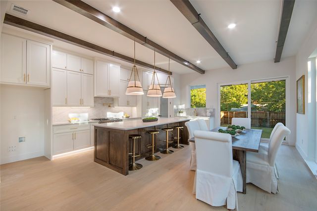 2426 Douglas Avenue, Dallas, TX 75219