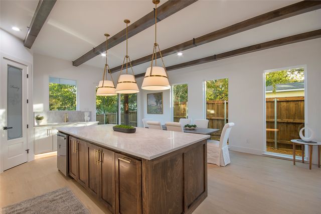 2426 Douglas Avenue, Dallas, TX 75219