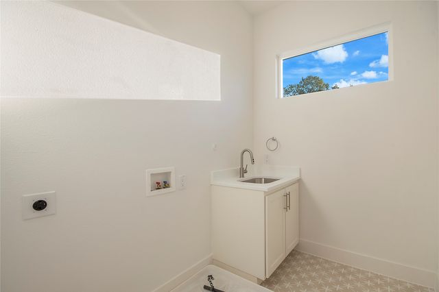 2426 Douglas Avenue, Dallas, TX 75219