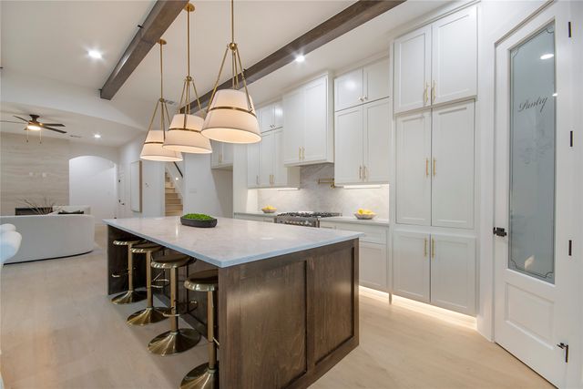 2426 Douglas Avenue, Dallas, TX 75219