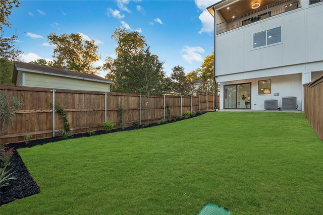2426 Douglas Avenue, Dallas, TX 75219