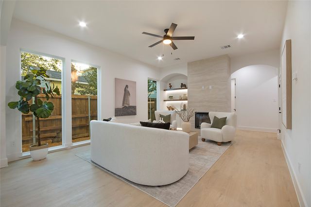2426 Douglas Avenue, Dallas, TX 75219