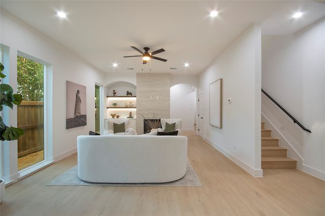 2426 Douglas Avenue, Dallas, TX 75219