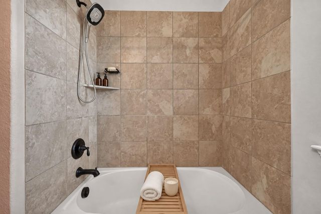 3658 Diamond Creek Drive, Missouri City, TX 77459