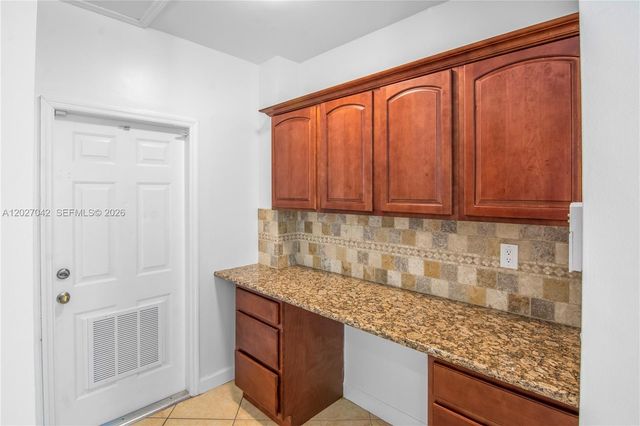 16001 SW 43rd Ter 16001, Miami, FL 33185
