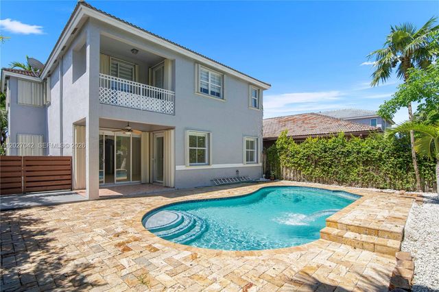16001 SW 43rd Ter 16001, Miami, FL 33185