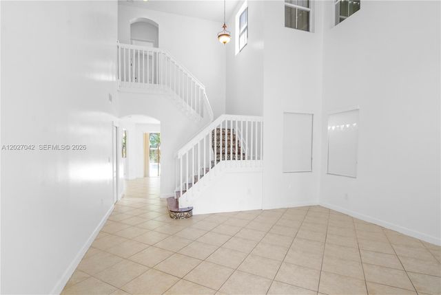 16001 SW 43rd Ter 16001, Miami, FL 33185