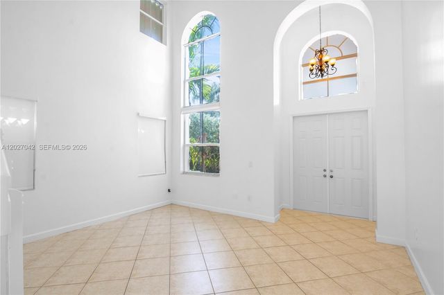 16001 SW 43rd Ter 16001, Miami, FL 33185
