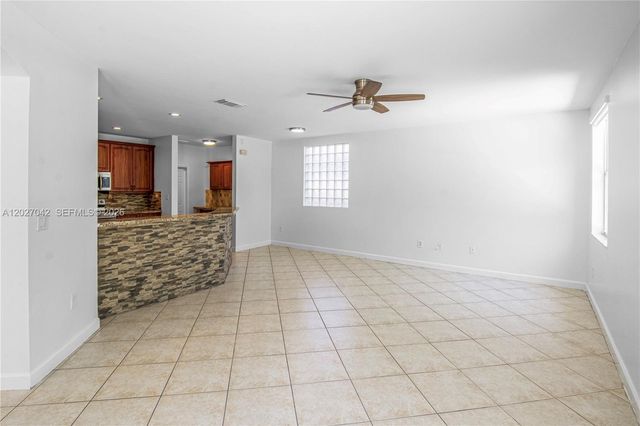 16001 SW 43rd Ter 16001, Miami, FL 33185