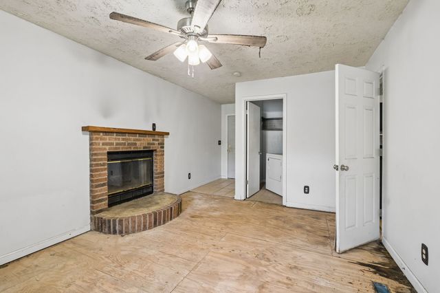 11170 Challenge Dr, Bon Aqua, TN 37025