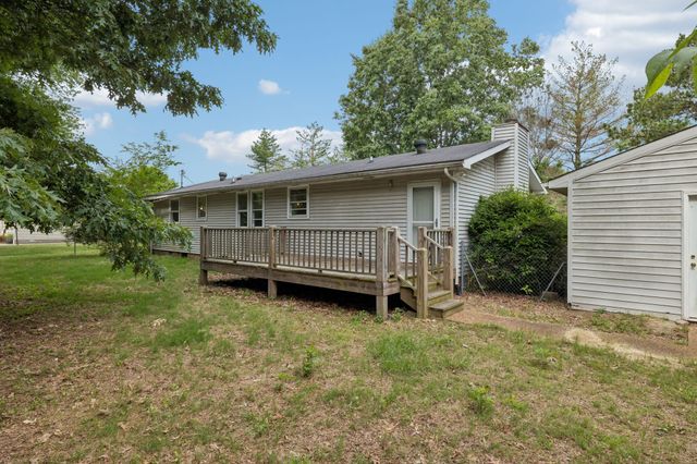 11170 Challenge Dr, Bon Aqua, TN 37025