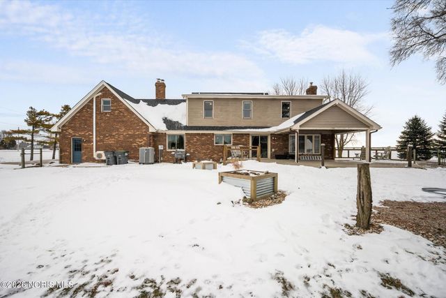 8300 Noward Road, Waterville, OH 43566