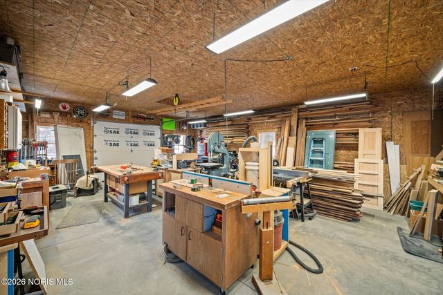 8300 Noward Road, Waterville, OH 43566