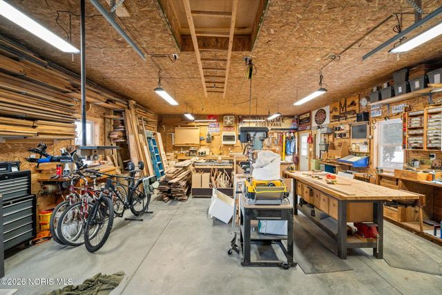 8300 Noward Road, Waterville, OH 43566