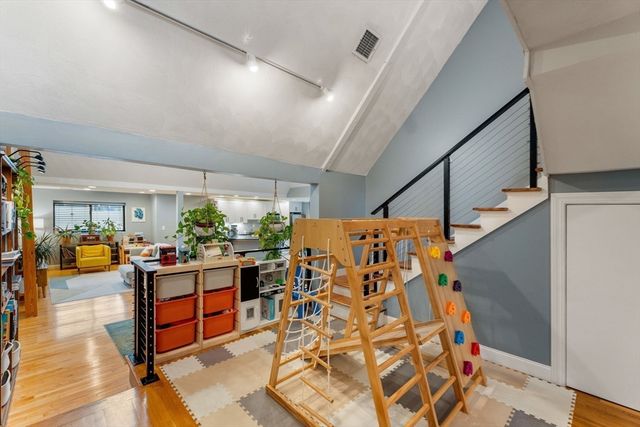 890 Winthrop Ave 2, Revere, MA 02151