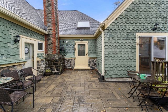 890 Winthrop Ave 2, Revere, MA 02151