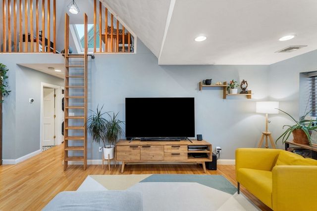 890 Winthrop Ave 2, Revere, MA 02151