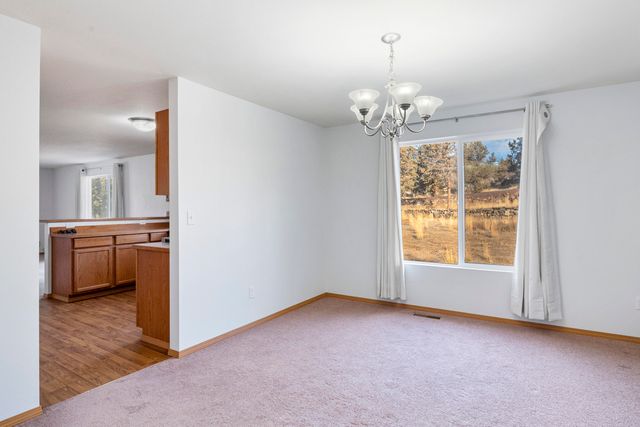 2350 NW Rimrock Loop, Redmond, OR 97756