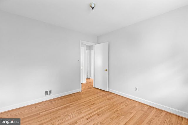 5901 1ST ST N, Arlington, VA 22203