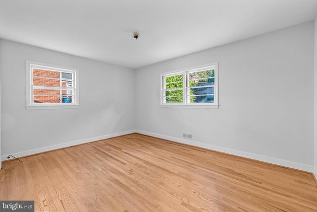 5901 1ST ST N, Arlington, VA 22203