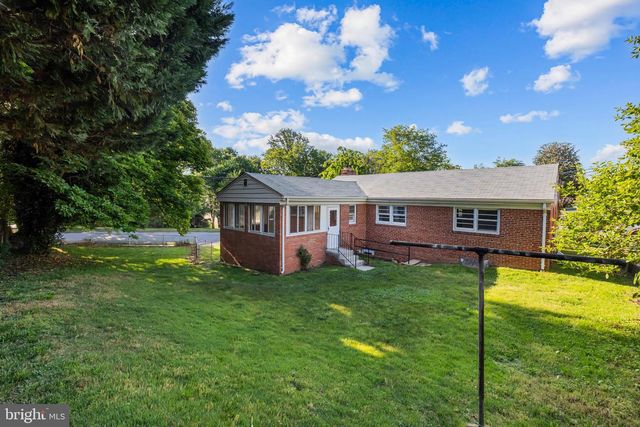 5901 1ST ST N, Arlington, VA 22203