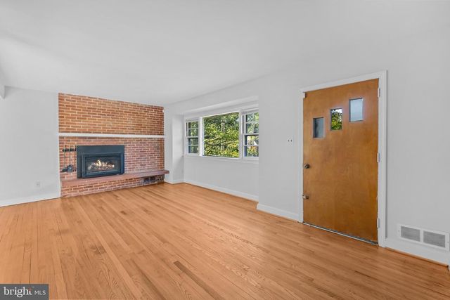 5901 1ST ST N, Arlington, VA 22203