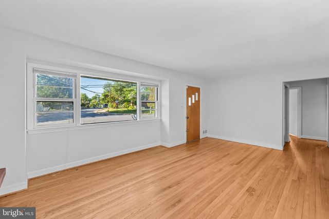 5901 1ST ST N, Arlington, VA 22203