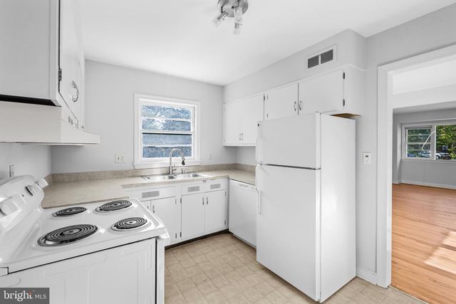 5901 1ST ST N, Arlington, VA 22203