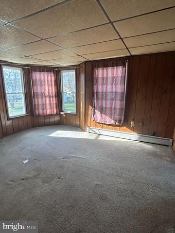 209 N MAIN ST, Yeagertown, PA 17099