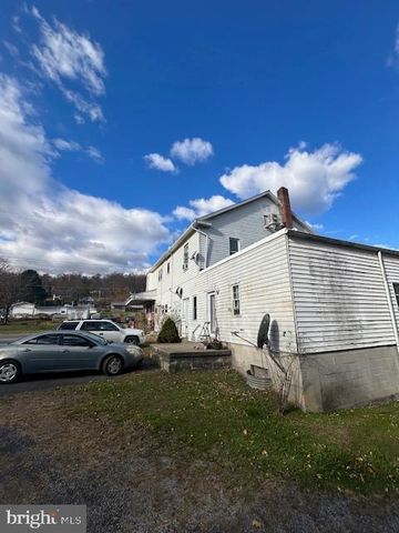 209 N MAIN ST, Yeagertown, PA 17099