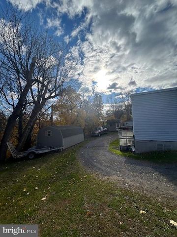 209 N MAIN ST, Yeagertown, PA 17099