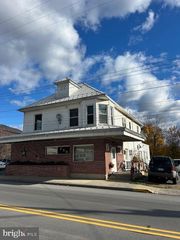 209 N MAIN ST, Yeagertown, PA 17099