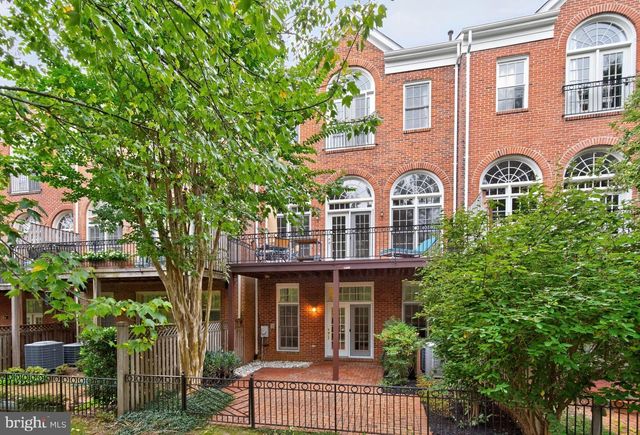 4015 MANSION DR NW, Washington, DC 20007