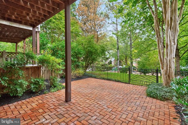 4015 MANSION DR NW, Washington, DC 20007