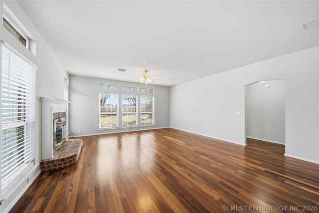 3725 W Detroit Street, Broken Arrow, OK 74012