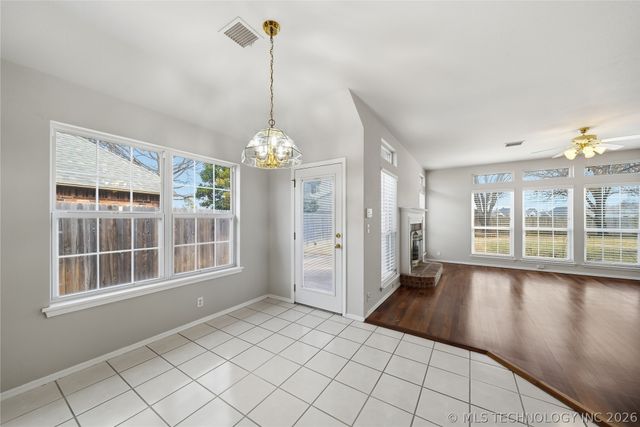 3725 W Detroit Street, Broken Arrow, OK 74012