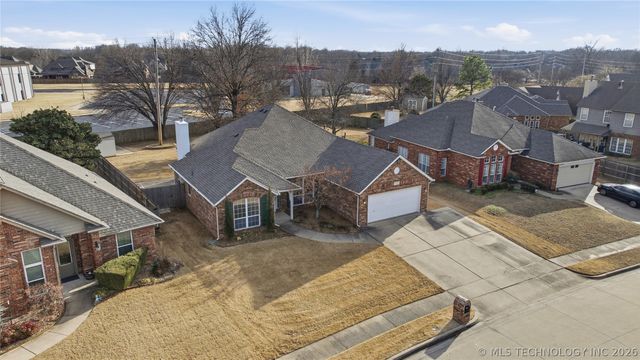 3725 W Detroit Street, Broken Arrow, OK 74012