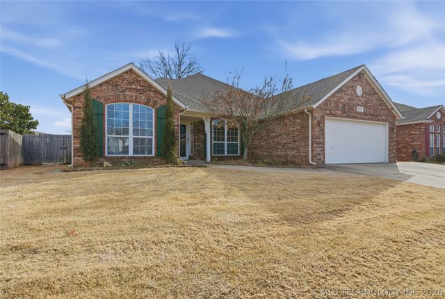 3725 W Detroit Street, Broken Arrow, OK 74012