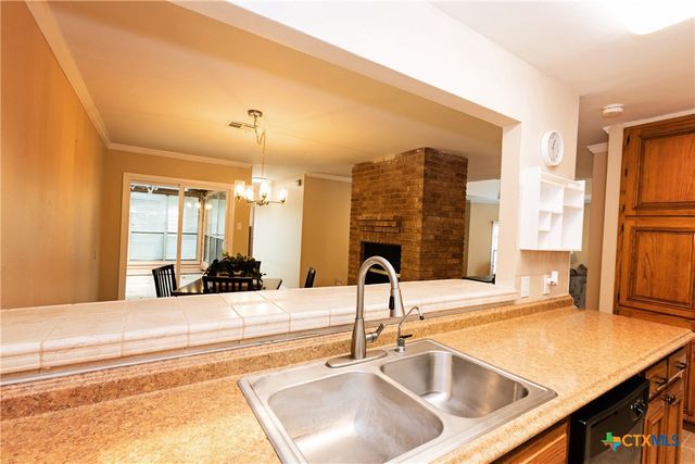 4020 River Oaks Circle, Temple, TX 76504