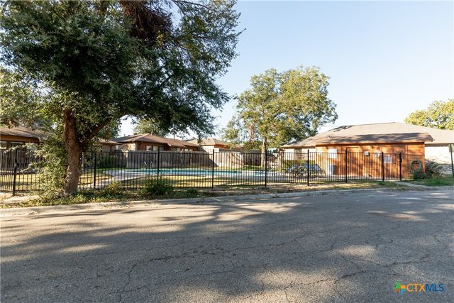 4020 River Oaks Circle, Temple, TX 76504