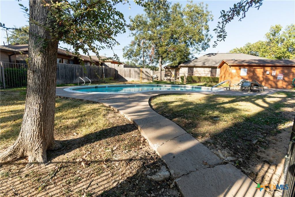 4020 River Oaks Circle, Temple, TX 76504