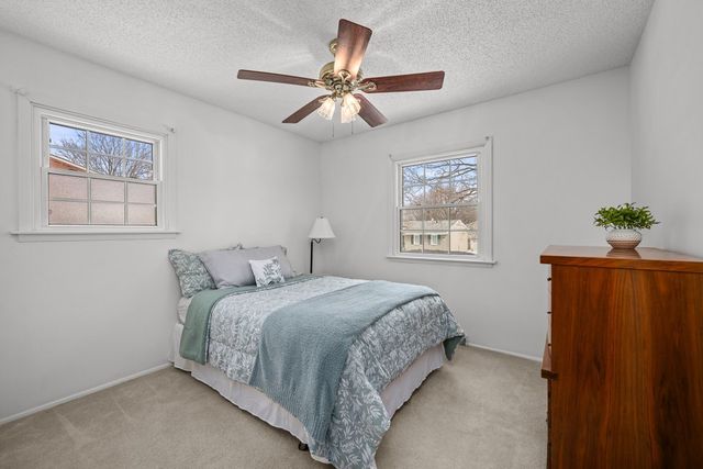 2924 Lincoln Avenue N, Davenport, IA 52804