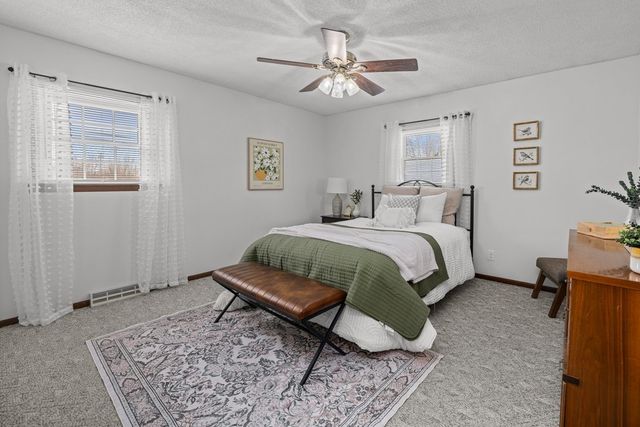 2924 Lincoln Avenue N, Davenport, IA 52804