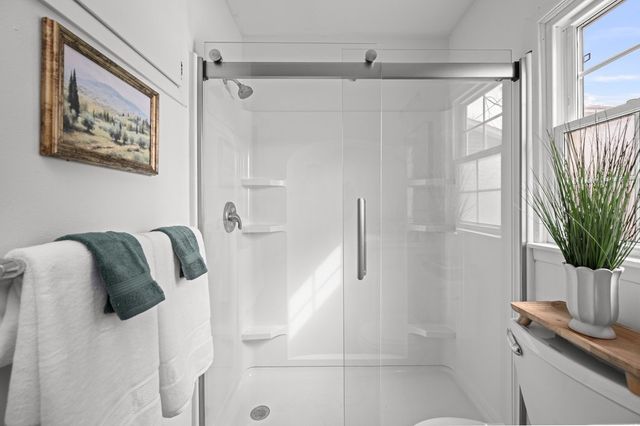 2924 Lincoln Avenue N, Davenport, IA 52804